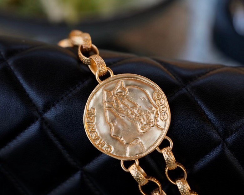 z2218073729799_9c0af732aa899ec5fdf2805944533f8a