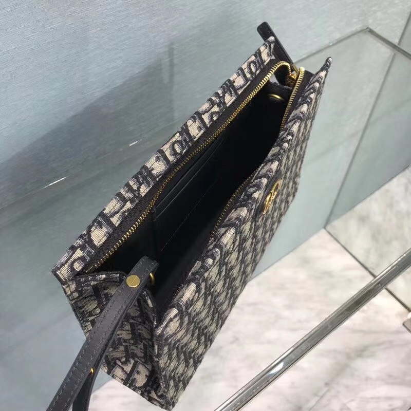 z2238061782012_2b8710fcf781f659687ea281a6c46c89