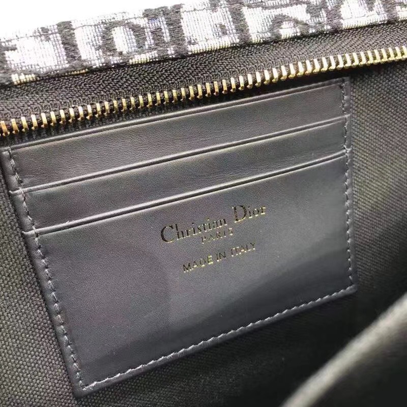 z2238061783698_7c41d753dfe6050c5ee9ab3f5b24631c