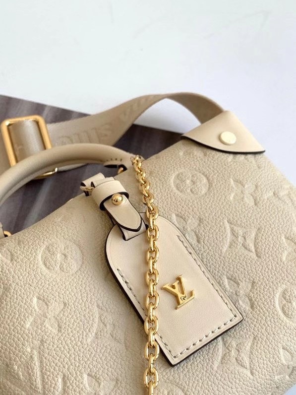 z2238056914879_b47a8aa0f9fc58f27753ac42d4d76472