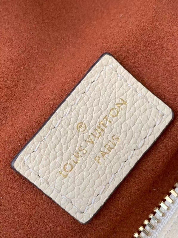 z2238057251881_0d657e1c3286c801b52b3bca7cbceeb4