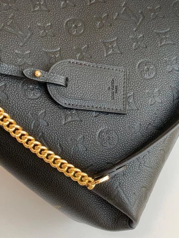 z2238057731579_55501415fc1a2801017691778383db13