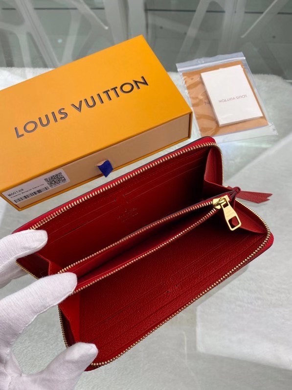 z2238058010259_8d2cfb8e411dfd645f75ee4f17b2247f