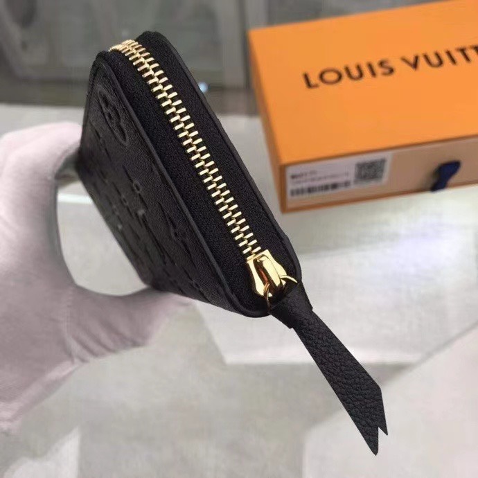 z2238058350768_00f0abb3c6b0bc5bec8f37159efa9753