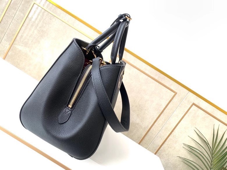 z2238055800181_105489607e43ab58f64cc7e8d1abcfd8