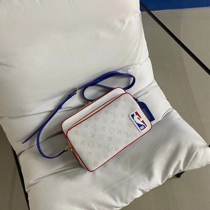 z2246904276761_2e921eaffb0783351371fecea77463da