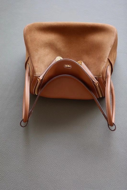 z2258289722163_19a721b71f9ac1e886a4d1a1f1cd5f84