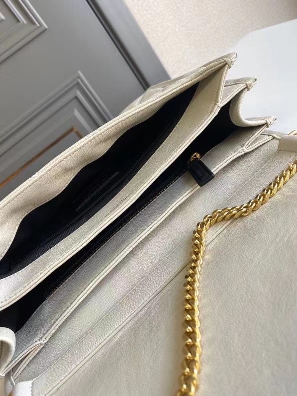 z2274657211893_e9d6c90d36d7dab726ff1b2f6968478c