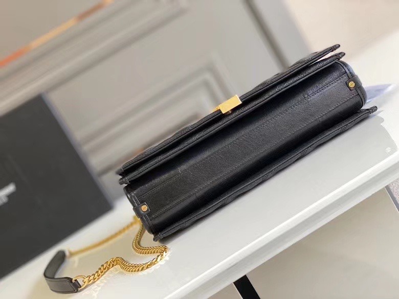 z2274657302487_f945f8b56aac6ceaa0e7d242883dea78