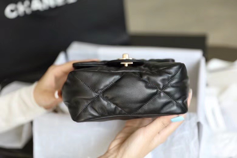 z2280371111587_86f0495797553540172c5694b0b11f43