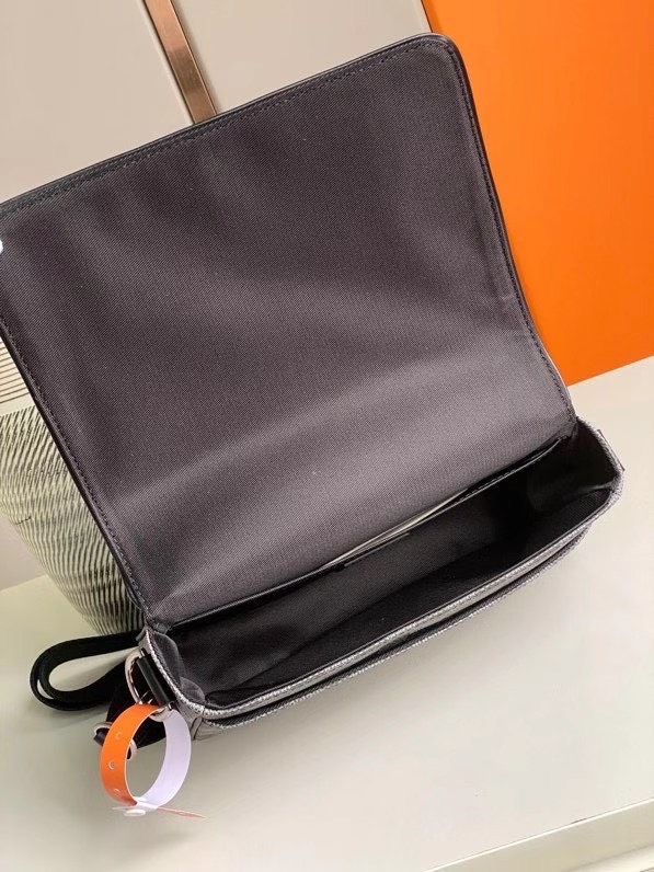 z2279949783512_e433335f6c013ac9f000fba16178e5c0