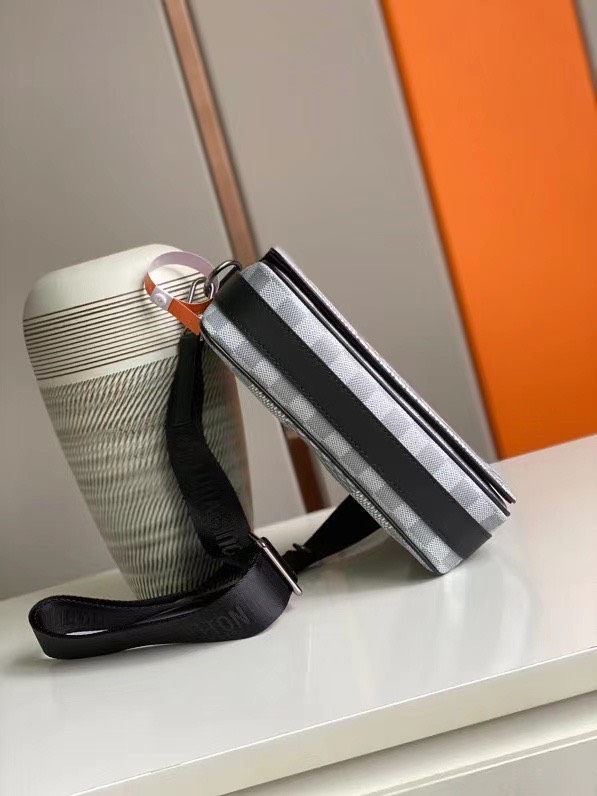 z2279950015982_d0d0306957d0da9af95ca2dfed4a255a