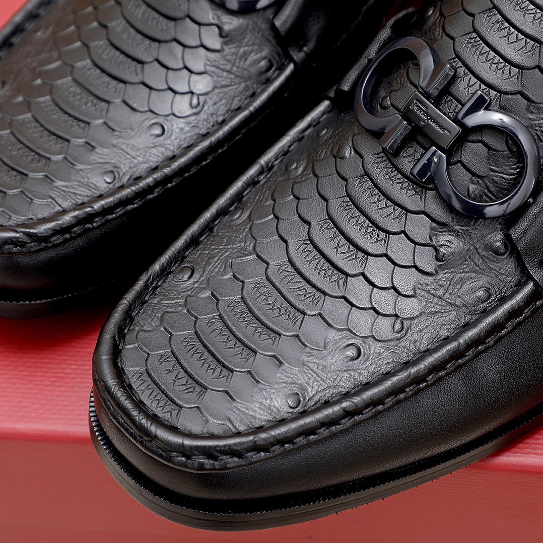 z2280416622586_5c8aacf71a2218475ec8308f4f13e2aa