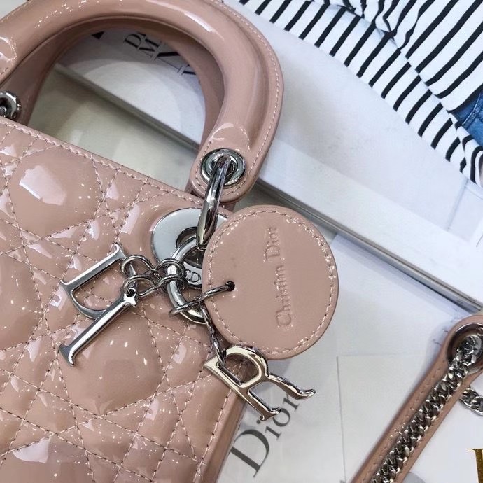 z2299521188275_8628e9db1db6157f6e03fb9ad9e2eb0e