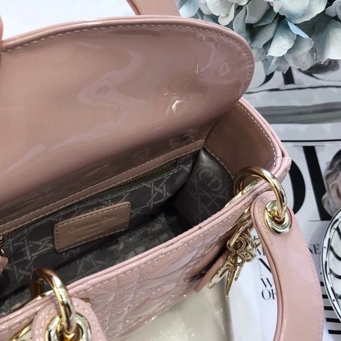 z2299521316542_176ddadb644879c84cb4da3b166fd220