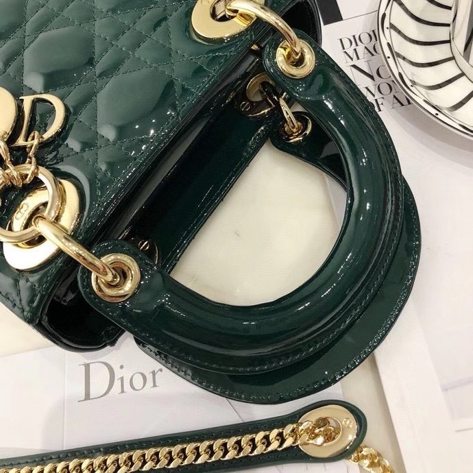 z2299522251595_471ce76afe420a20039f05856a1b34f1