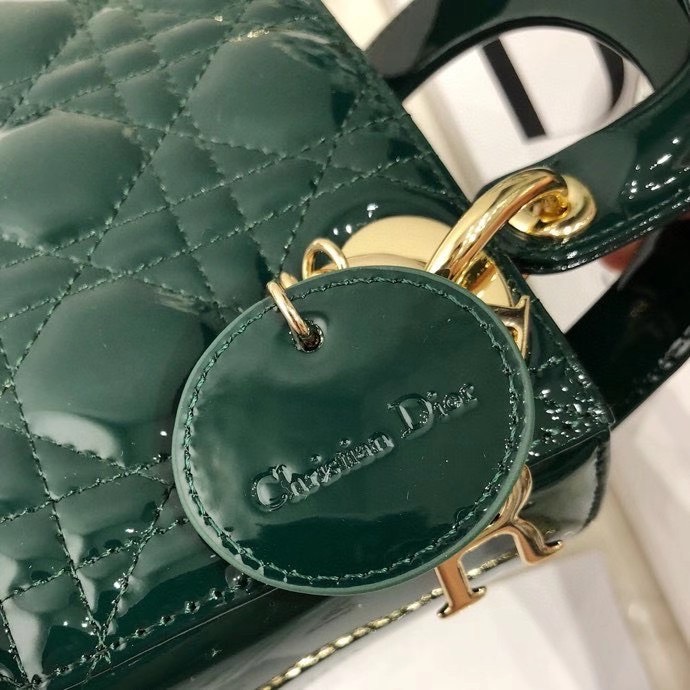 z2299522258156_e6fed01c5b660a75bc67951d43d51838