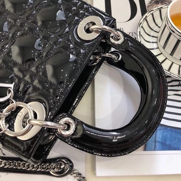 z2299523271505_7118e3a7d5a90e19cbc87329687d5440