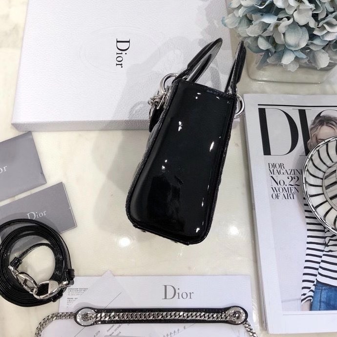 z2299523272906_15d01ee0e9a89be3c3e10c363906fcf2