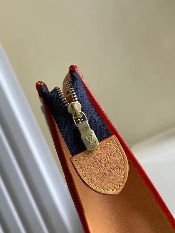 z2356352054090_255787b836fe416fbaa87aa94cbda53a