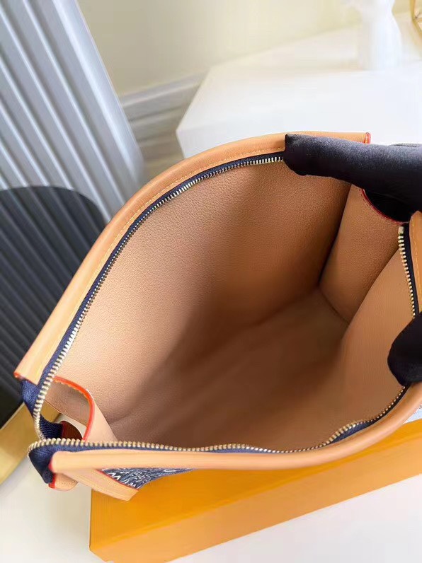 z2356352058293_dadf9696a3f5a647d3eba0d0058065c5