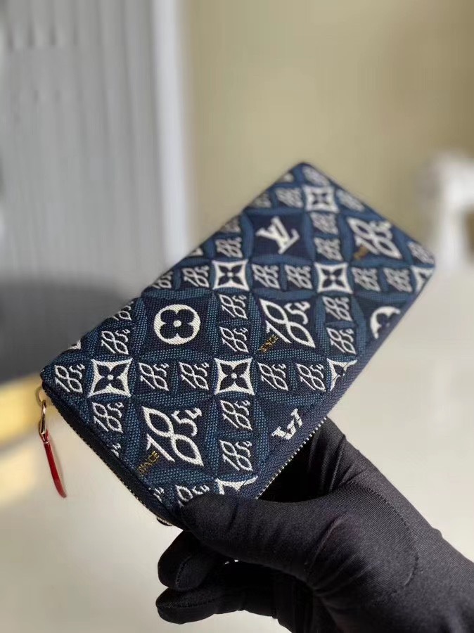 z2356352436540_b83358c6c5b61c60122d0aff09cbd4b2