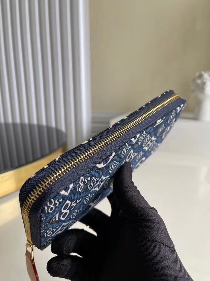 z2356352442701_498578704f6d023929464e833acb771e