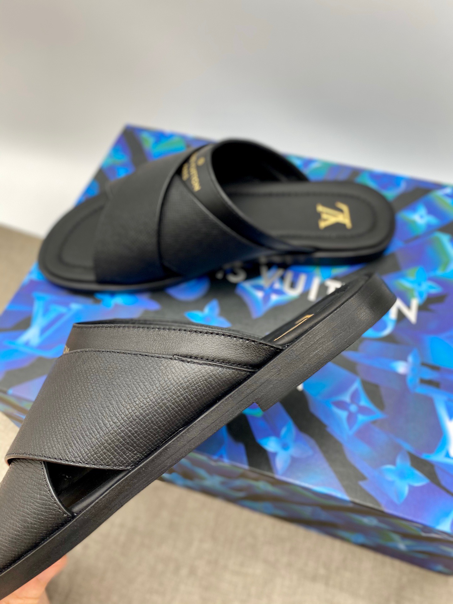 z2364057522893_09fdcfa87d5e9845d906bb1367eff4fb