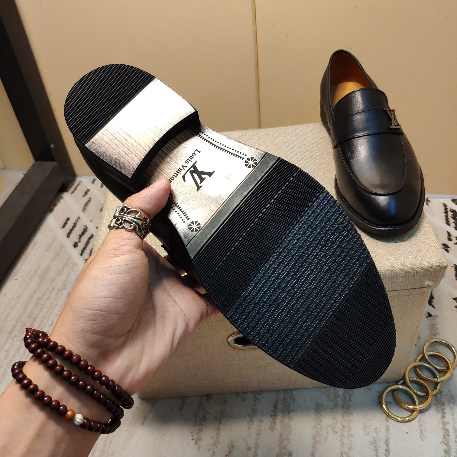 z2369200825724_fb14c1a62f1019462da6de7c9aad25c4