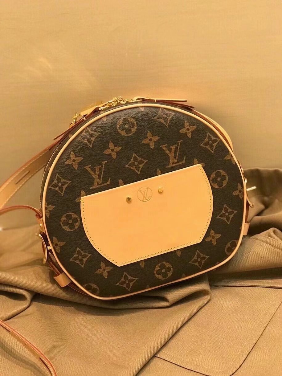 z2373215874835_5bd5b61db859d4997f307e2297c35c55