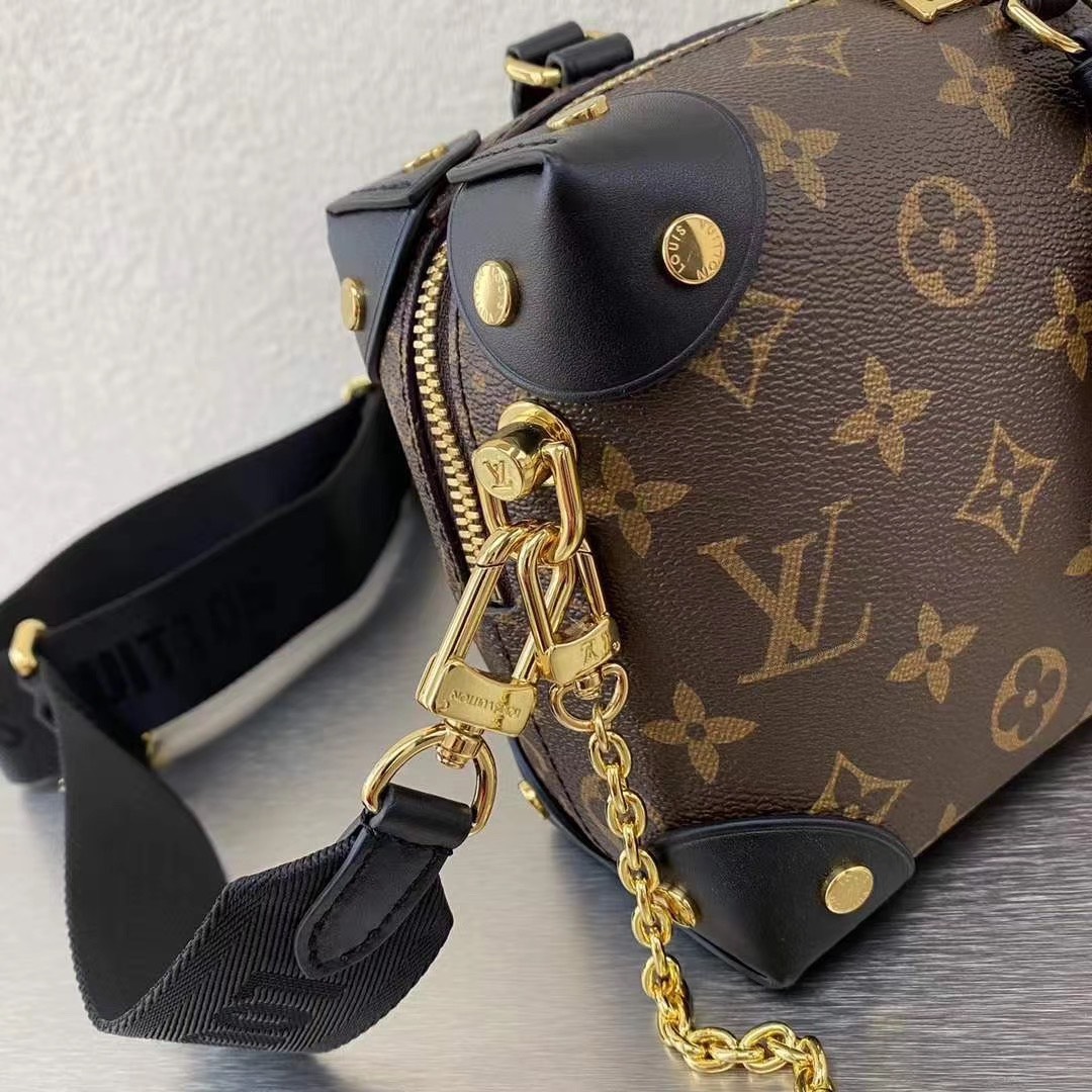 z2373217844876_19a01c32d6570997f590a4e6a31cac12