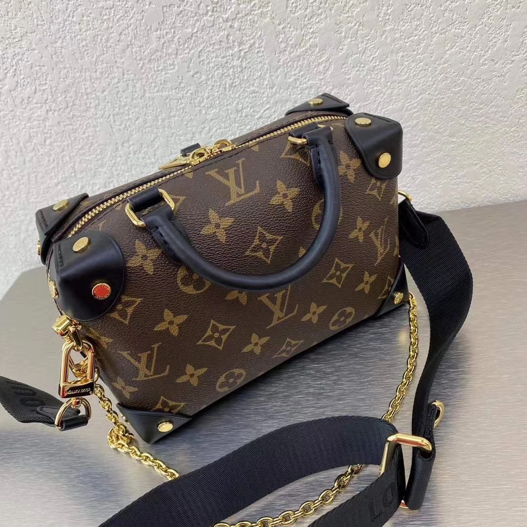 z2373217860231_00494f51859ea7588889d7f7a23561f6