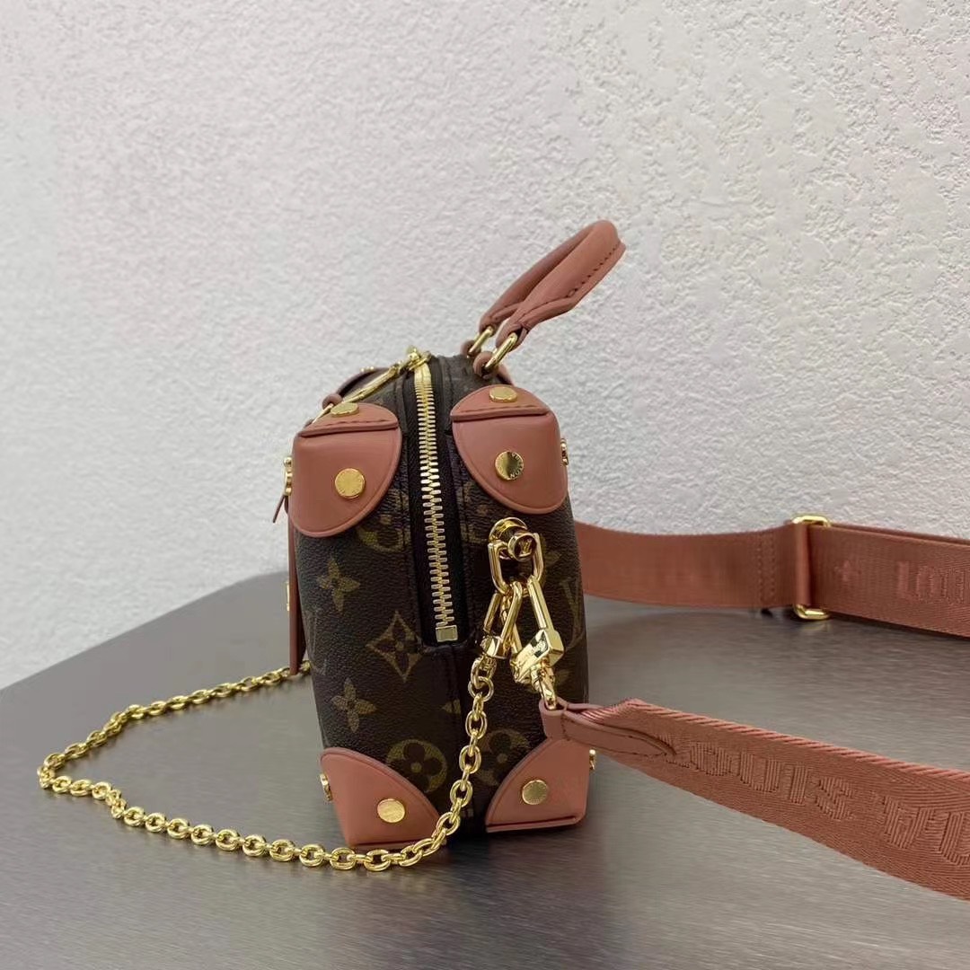 z2373218408525_dbc018740e3b86736f91eebece8a0f2a