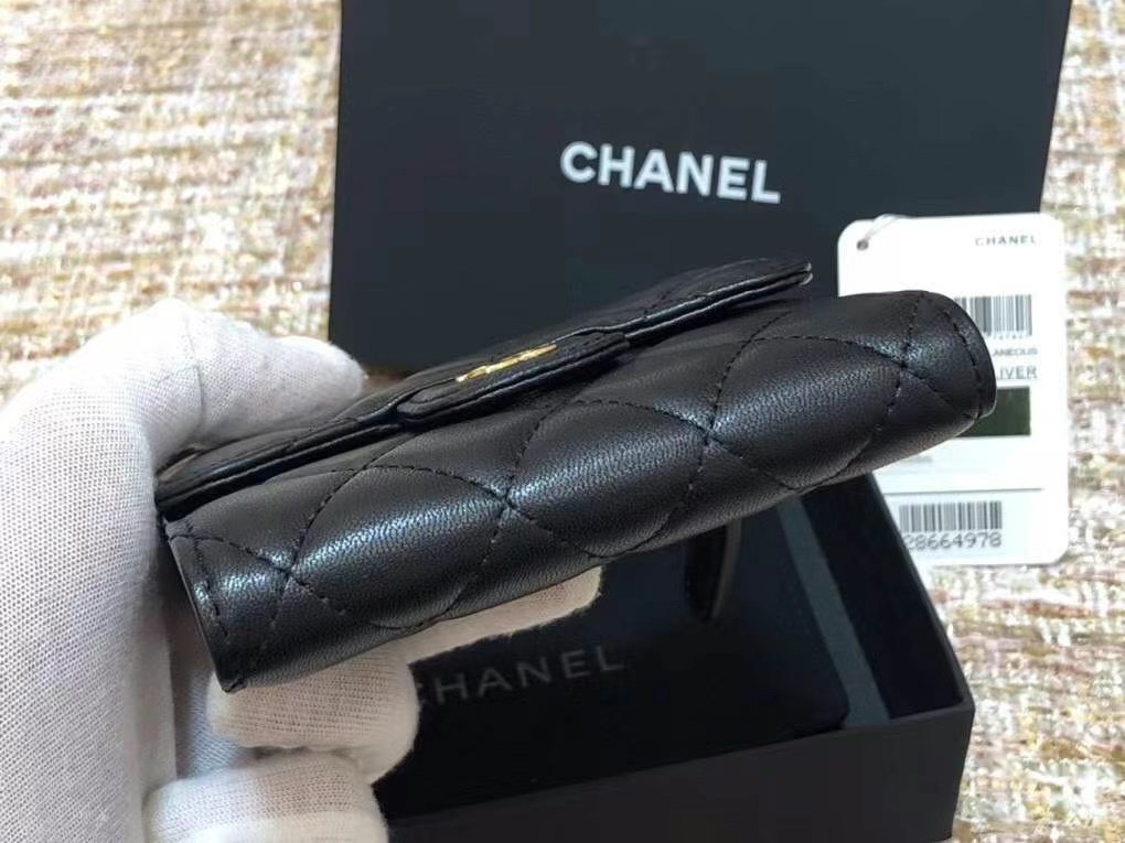 z2374838449673_68f7da7fbf4a330e7c2b979978f62b9d