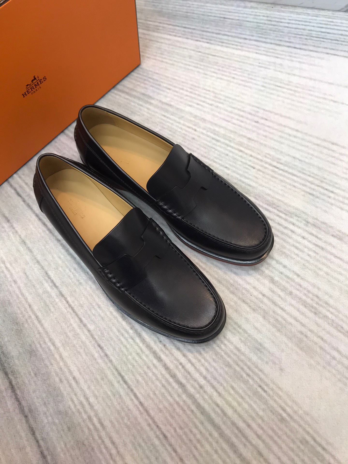 z2385261049847_71a2158295e81582548c90727689c684