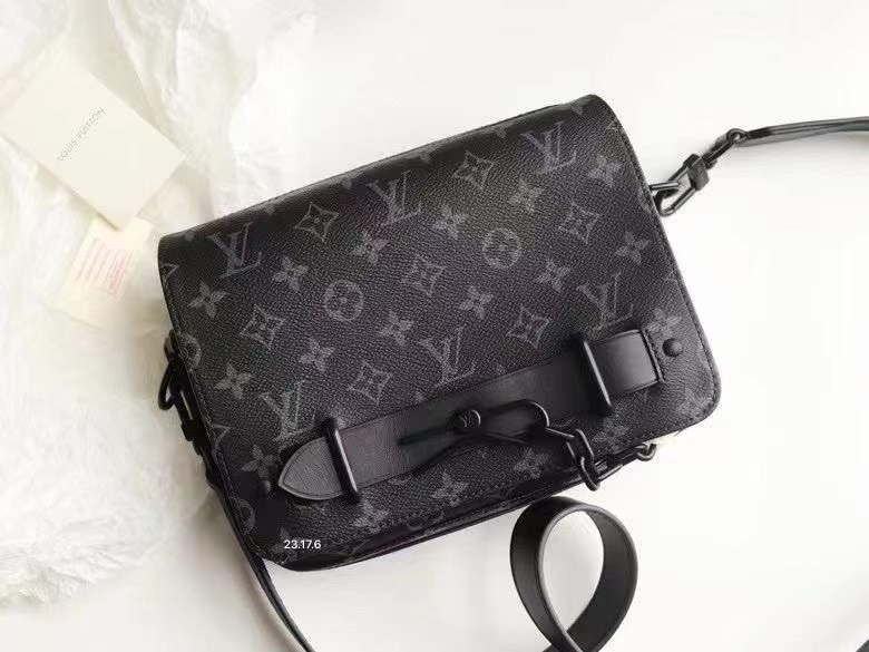 z2399608674232_c032ad66c709d612378f579b263c0078