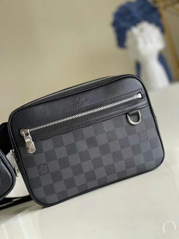 z2411958795927_3c245023fd5c9b8dc28557dfd68110ea