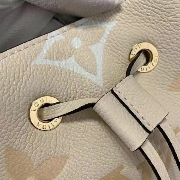 z2429499810032_a523448df7a18831bc99617710e94f29