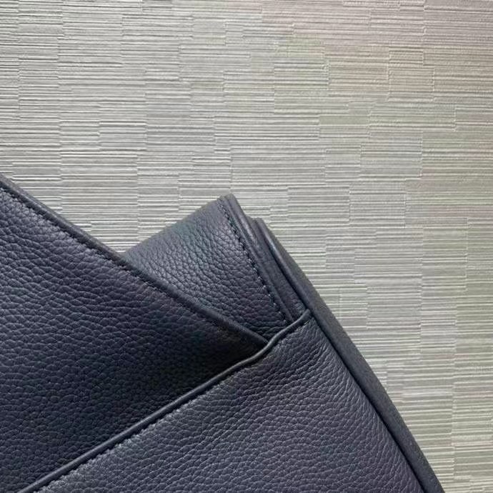 z2434003774067_8b8341977a4d0d05a25321ebcc74ebb6