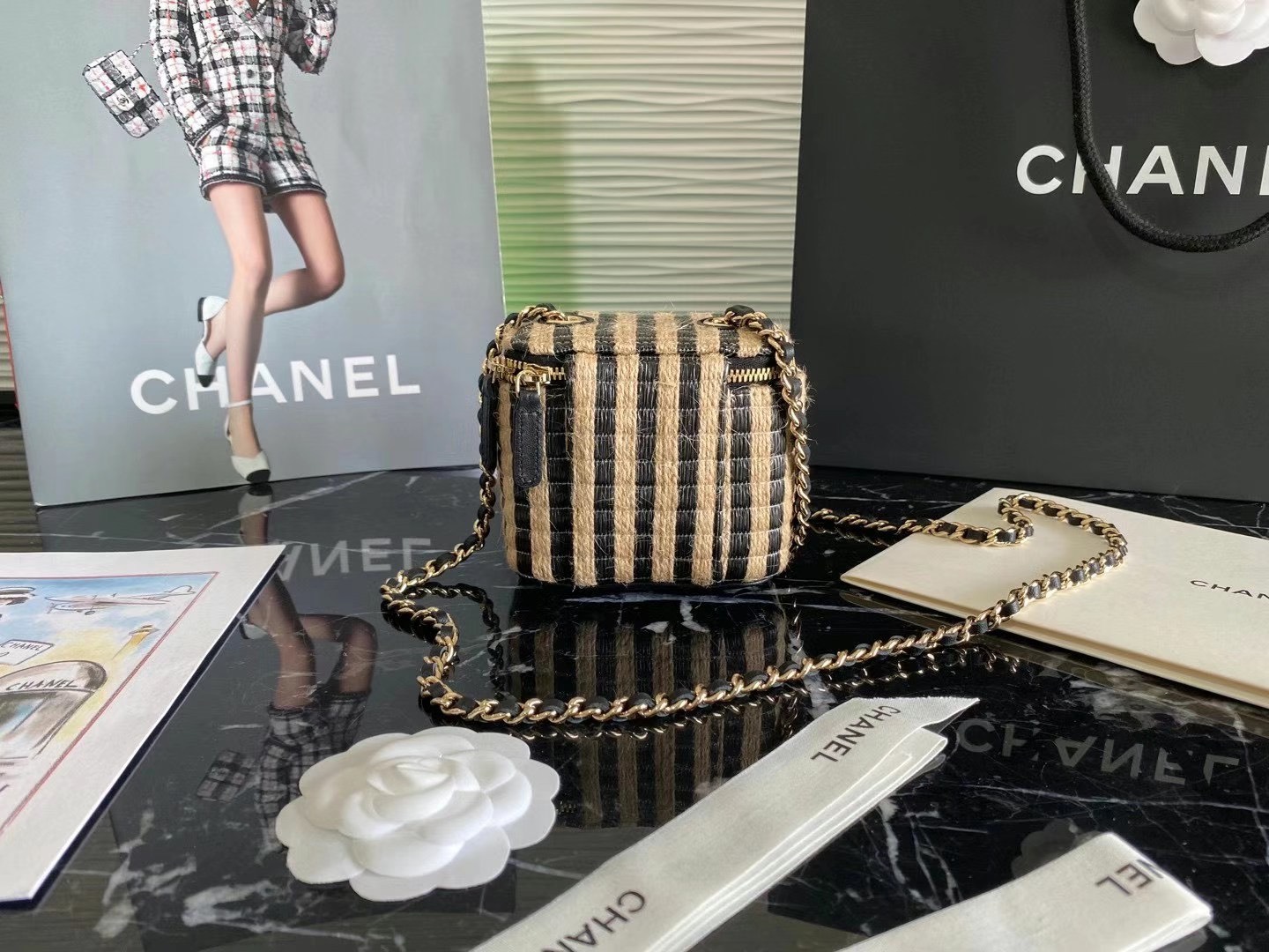 z2433992844996_8dc8b342f22c0d92bf3e221e2615352b