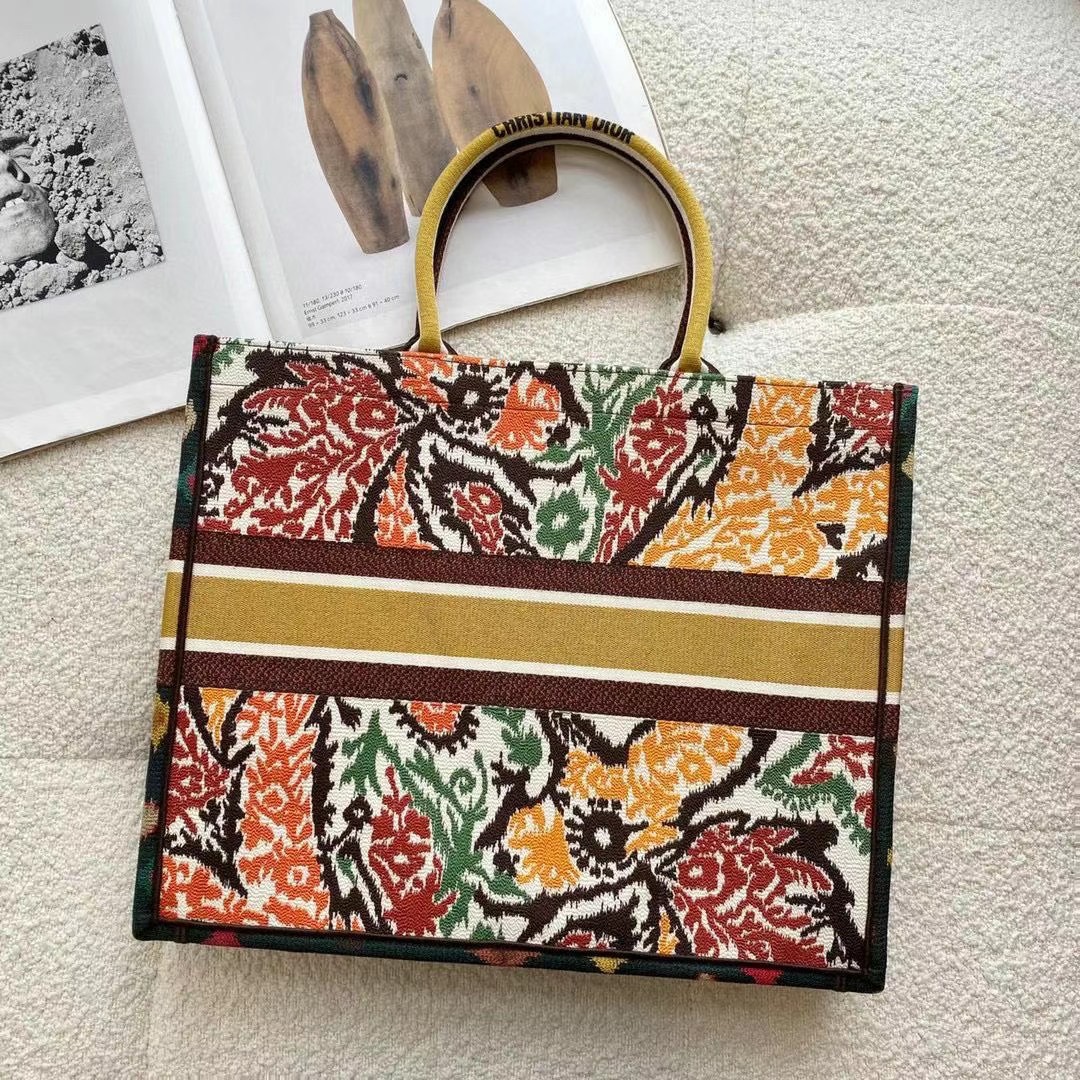 z2501688354417_f73bf8b53f5c9542438ddb609db7cb06