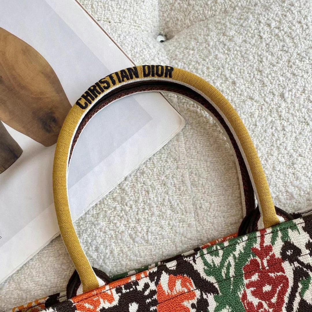 z2501688370279_c2a5ce823a2a57f955a95405aaa440ec