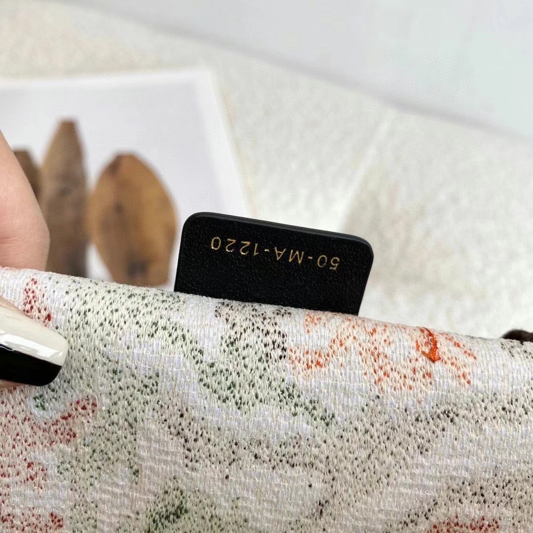 z2501688383919_efadf771153ce7ae24f0ae06f1952a1c