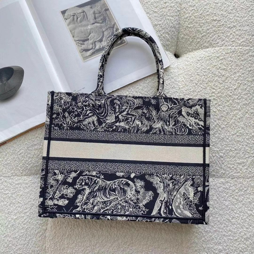 z2501689295282_13af9e004701153a1c8176643bf8caf7