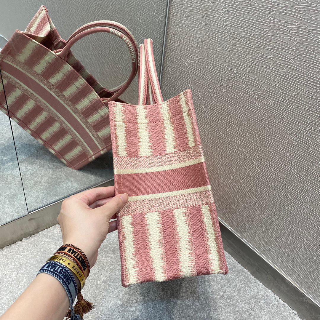 z2526093790911_d27be784e6453d8d4691926c94555f7a