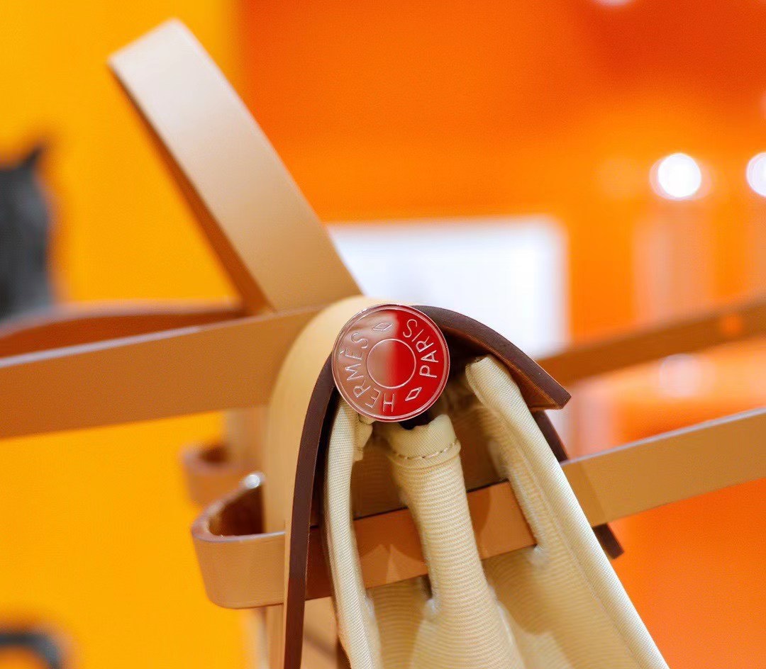 z2623687883383_9230802dbd48b547fe8345a7c8a3bd26