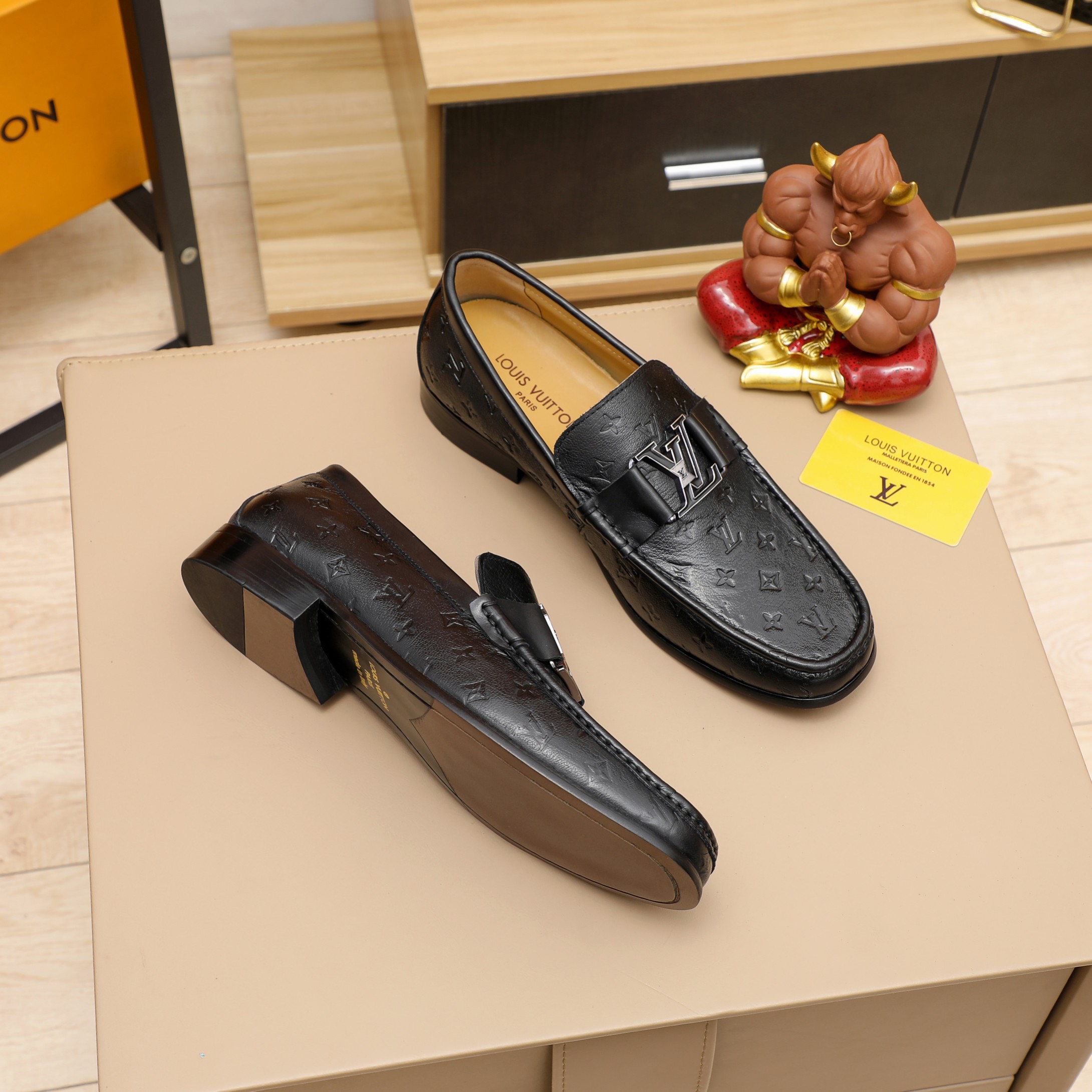 Giày nam Louis Vuitton Siêu Cấp RLCLV1304