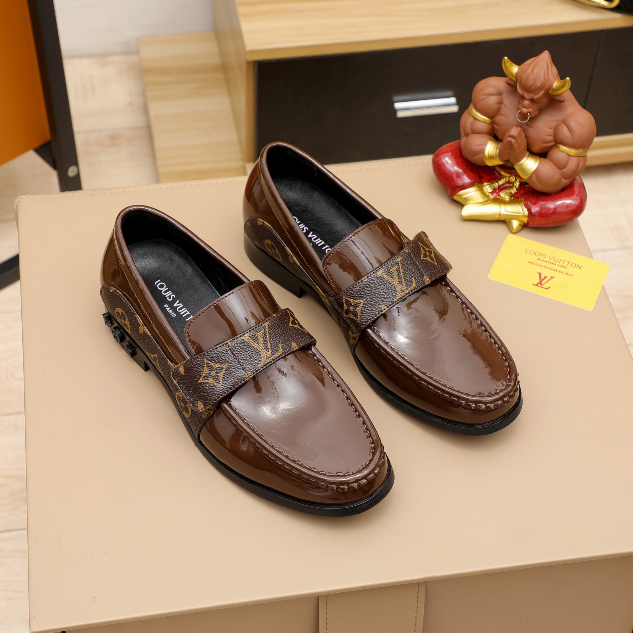 Giày nam Louis Vuitton Siêu Cấp RLCLV1350