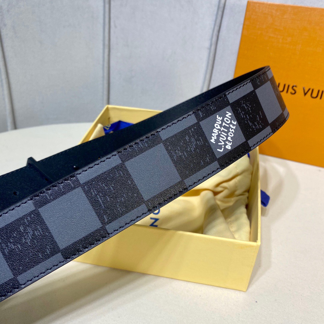 z2895996834870_4328313e40223d3a0485998ac236363a