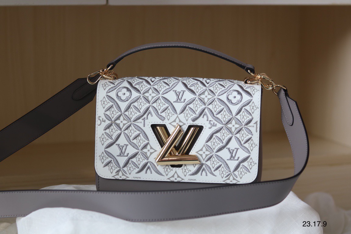 Túi xách nữ Louis Vuitton Siêu Cấp RLCLV1754